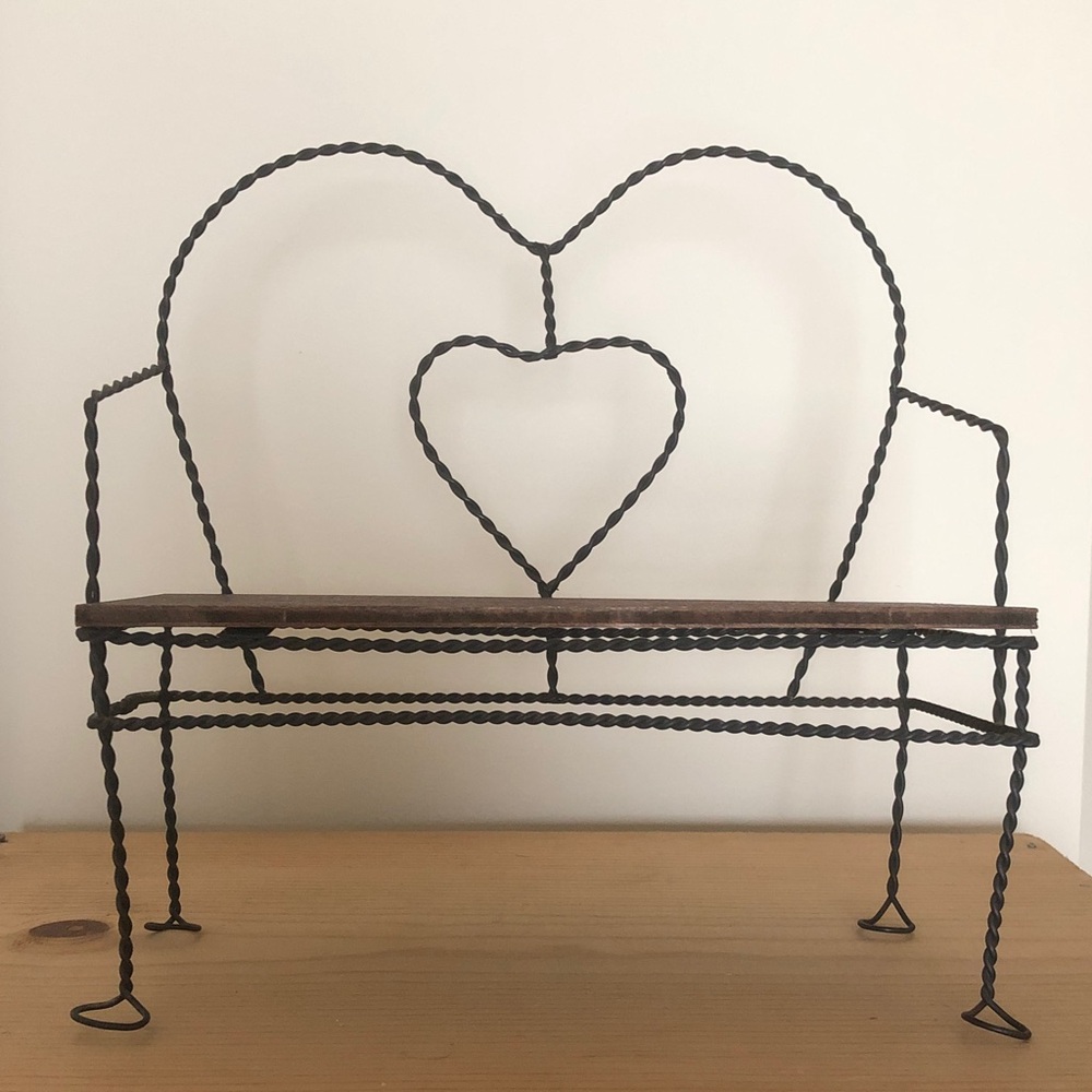 Decorative Heart Wire Bench
